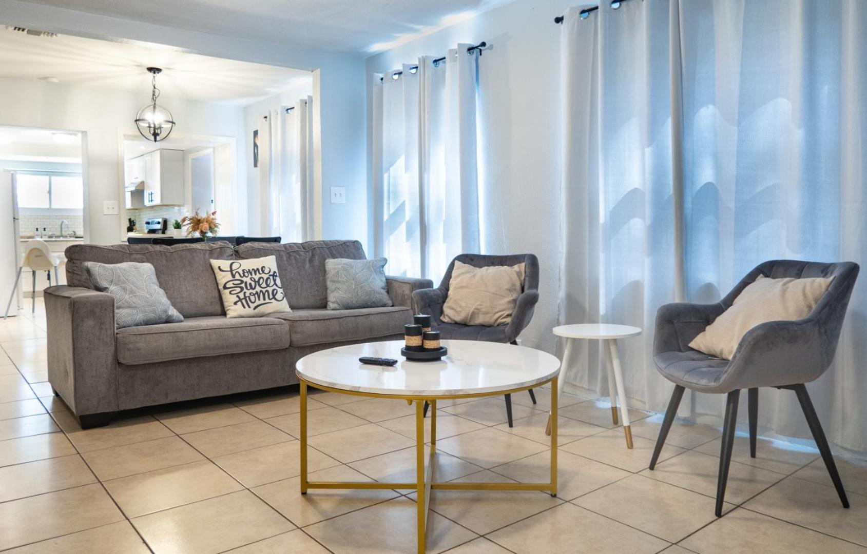 Cozy Home Near Busch Gardens Adventure Island And Usf Tampa Exteriör bild